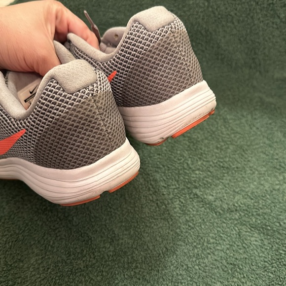 Nike Revolution 3 shoes - Picture 3 of 6